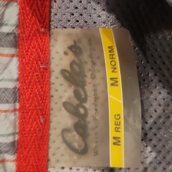 CABELA'S Guidewear Gray & Red Plaid Button-Up Shirt - Picture 6 of 11